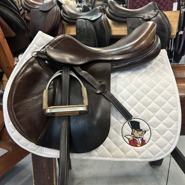 Amerigo Vega Jump 18"M